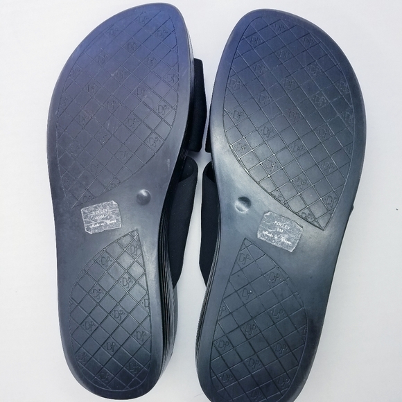🌸Donald J Pliner | Platform Slip on‎ Sandals size 9, Black - Picture 2 of 5